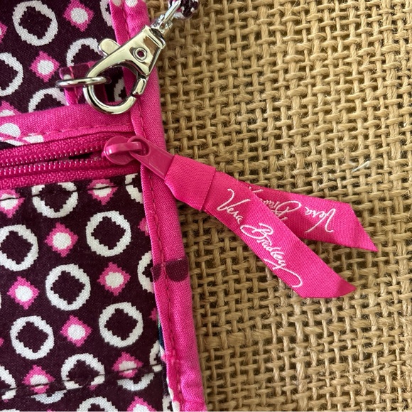 Vera Bradley Cupcake Pink Crossbody Wallet Coin Purse Strap Magnetic  9"x4" - Picture 8 of 9